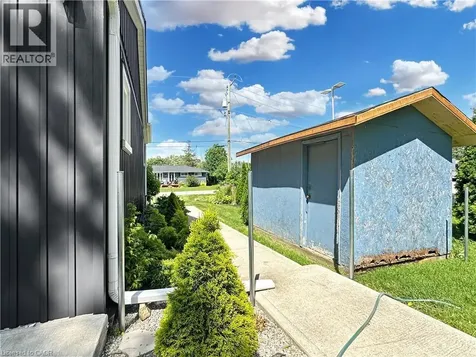 21 Fife Street West Caledonia ON N3W 1J1