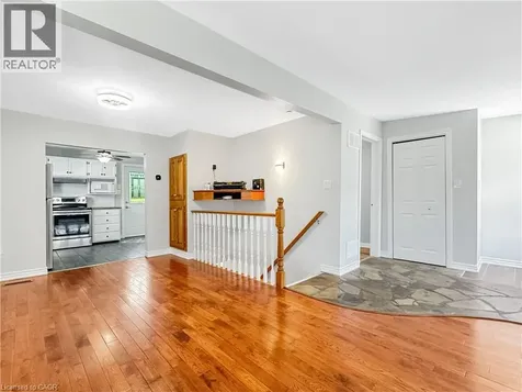 21 Fife Street West Caledonia ON N3W 1J1