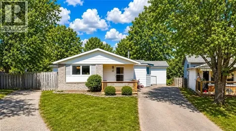 22 Blackhorne Crescent Kitchener ON N2E 1T1