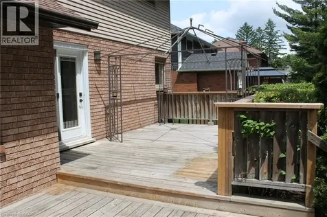 56 Carnegie Place Ancaster ON L9G 4T9