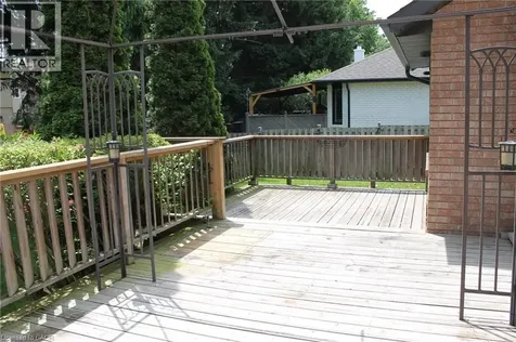 56 Carnegie Place Ancaster ON L9G 4T9