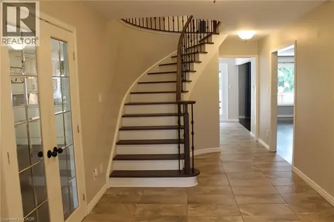 56 Carnegie Place Ancaster ON L9G 4T9