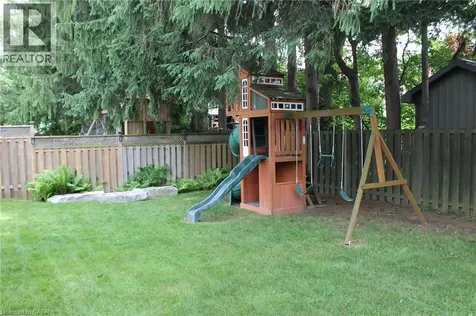56 Carnegie Place Ancaster ON L9G 4T9