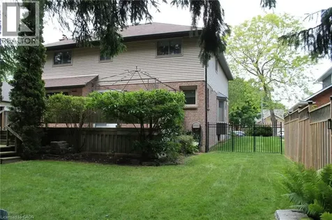 56 Carnegie Place Ancaster ON L9G 4T9