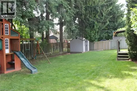 56 Carnegie Place Ancaster ON L9G 4T9