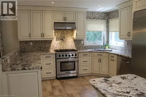 56 Carnegie Place Ancaster ON L9G 4T9