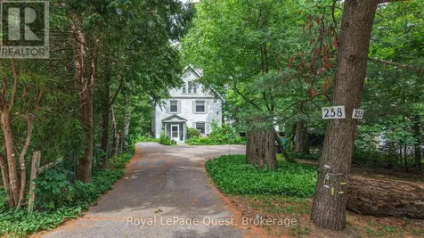258 Bay Street Orillia ON L3V 3X1