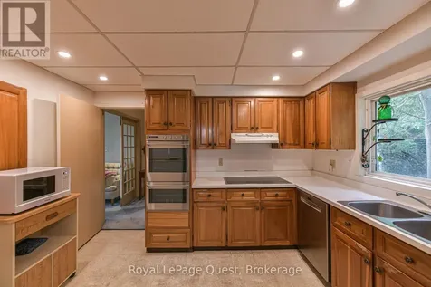 258 Bay Street Orillia ON L3V 3X1