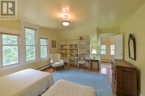 258 Bay Street Orillia ON L3V 3X1