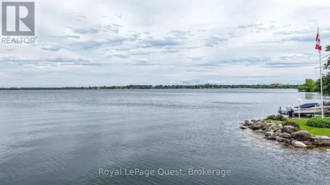 258 Bay Street Orillia ON L3V 3X1