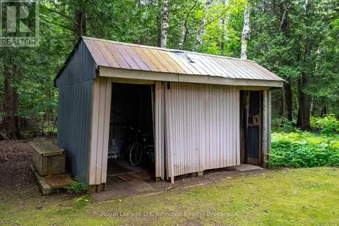 711 Bruce Rd 9 Road South Bruce Peninsula ON N0H 2T0