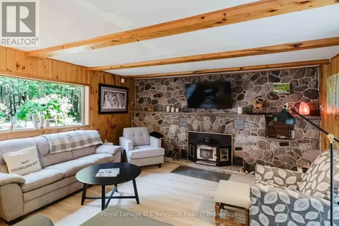 711 Bruce Rd 9 Road South Bruce Peninsula ON N0H 2T0