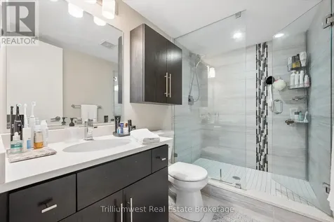 32 Arkell Road Guelph (kortright East) ON N1L 1G8