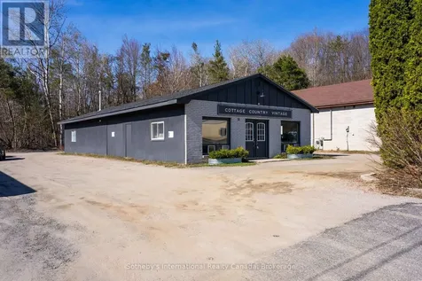 10 Armstrong Street Bracebridge ON P1L 1C1