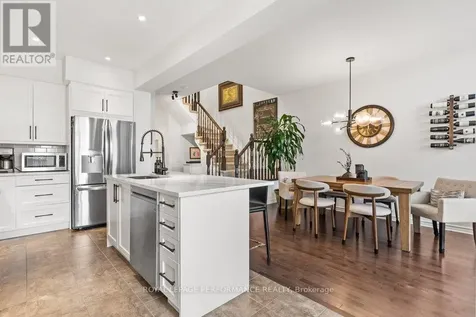 216 Badgeley Avenue Ottawa ON K2T 0A4