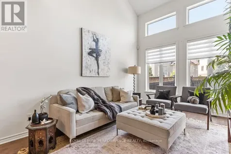 216 Badgeley Avenue Ottawa ON K2T 0A4