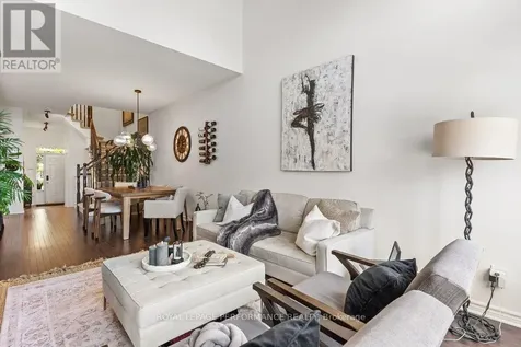 216 Badgeley Avenue Ottawa ON K2T 0A4