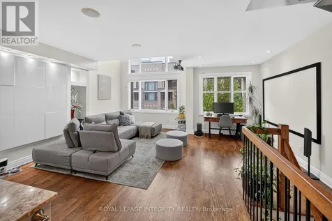 812 Petra Private Ottawa ON K2T 0G3