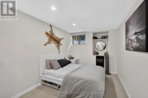 812 Petra Private Ottawa ON K2T 0G3