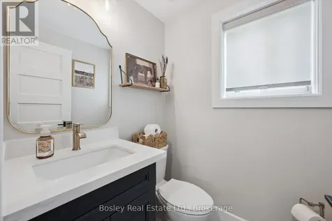 24 Watson Crescent North Dumfries ON N0B 1E0