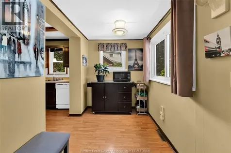 2342 Westcott Windsor ON N8W 4K7