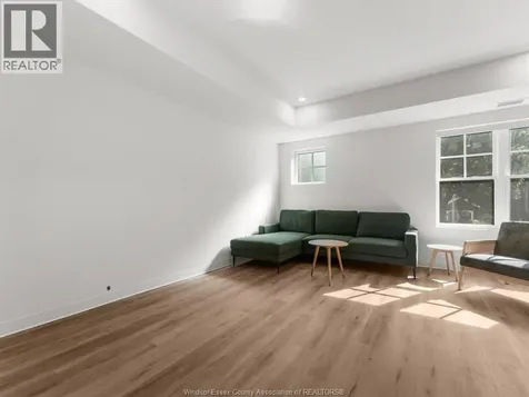 185 Randolph Place Windsor ON N9B 2T2