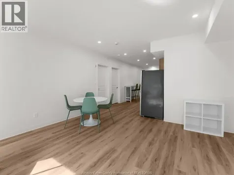 185 Randolph Place Windsor ON N9B 2T2