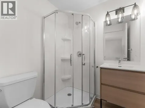 185 Randolph Place Windsor ON N9B 2T2