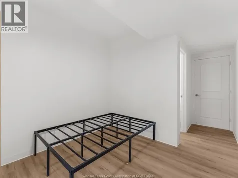 185 Randolph Place Windsor ON N9B 2T2