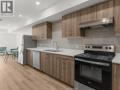 185 Randolph Place Windsor ON N9B 2T2