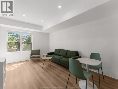 185 Randolph Place Windsor ON N9B 2T2