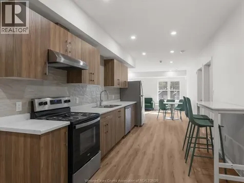 185 Randolph Place Windsor ON N9B 2T2