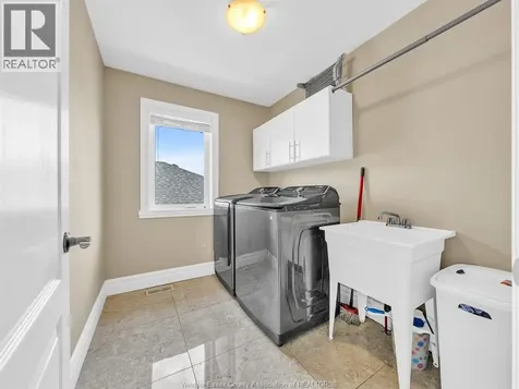 3000 Mcrobbie Crescent Windsor ON N8R 0B1