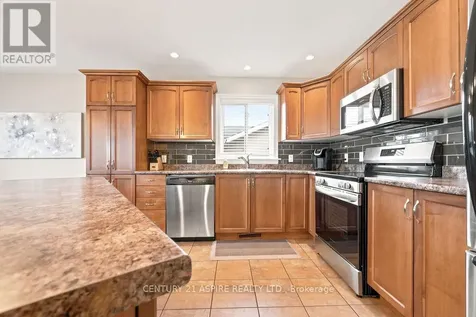 23 Boulder Creek Trail Petawawa ON K8H 0B2