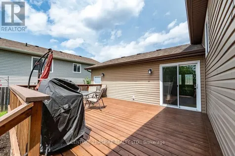 23 Boulder Creek Trail Petawawa ON K8H 0B2