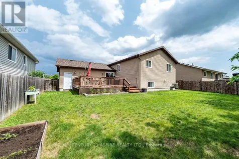 23 Boulder Creek Trail Petawawa ON K8H 0B2