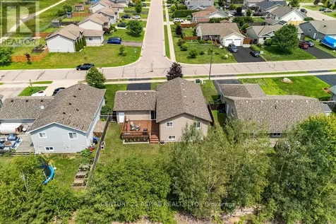 23 Boulder Creek Trail Petawawa ON K8H 0B2