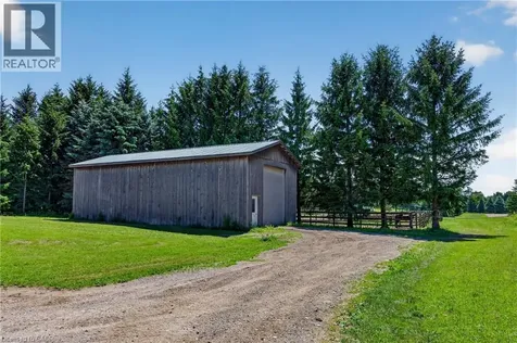 564 8th Concession Road East Carlisle ON L0P 1B0