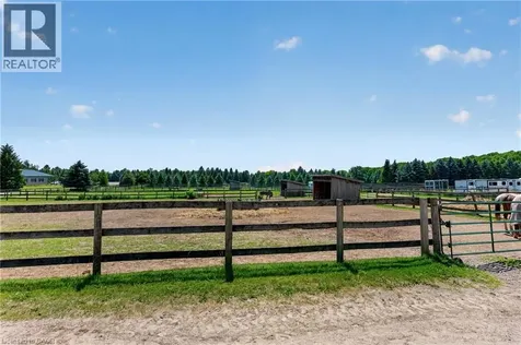 564 8th Concession Road East Carlisle ON L0P 1B0