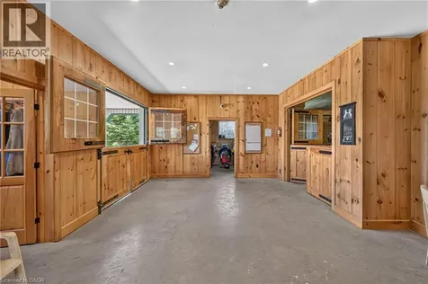 564 8th Concession Road East Carlisle ON L0P 1B0
