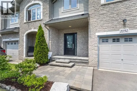 2092 English Crescent Burlington ON L7L 7B3