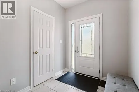 2092 English Crescent Burlington ON L7L 7B3