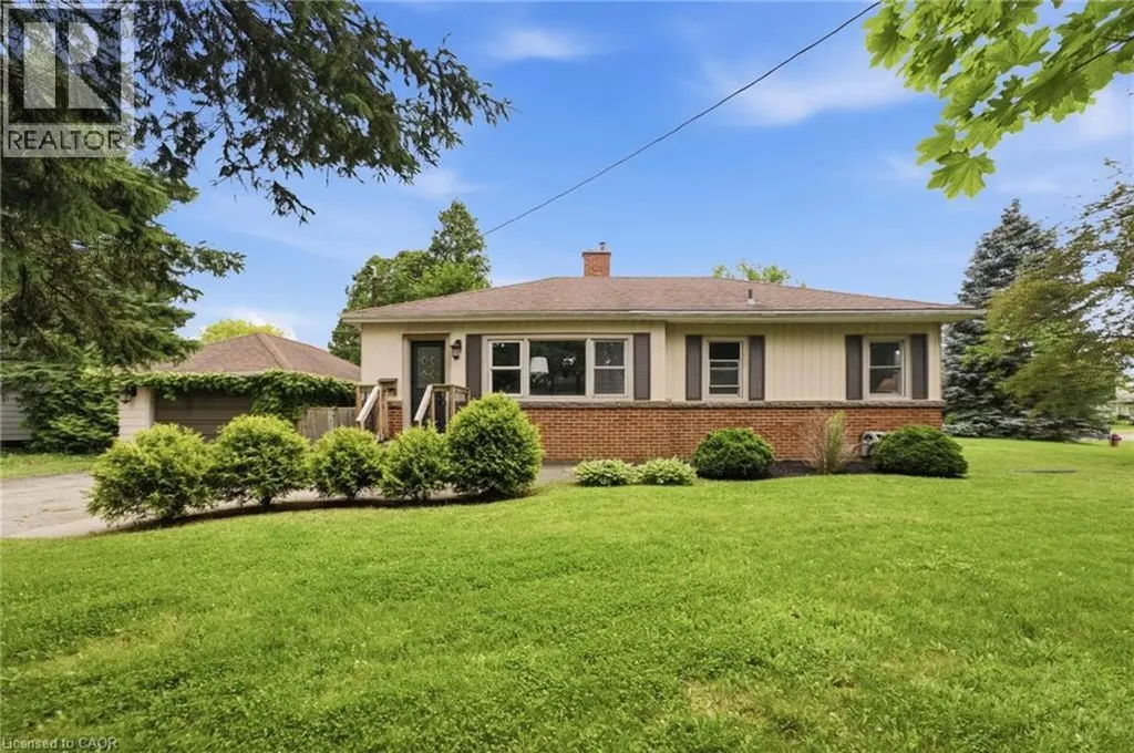 16 Carrington Court Ancaster ON L9G 1R1