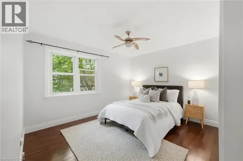 16 Carrington Court Ancaster ON L9G 1R1