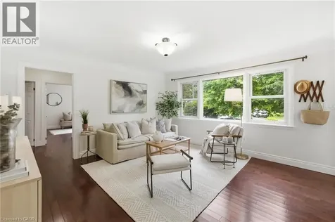 16 Carrington Court Ancaster ON L9G 1R1