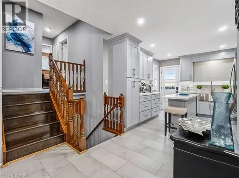 16 Juniper Drive Stoney Creek ON L8E 4C6