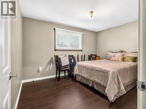 16 Juniper Drive Stoney Creek ON L8E 4C6