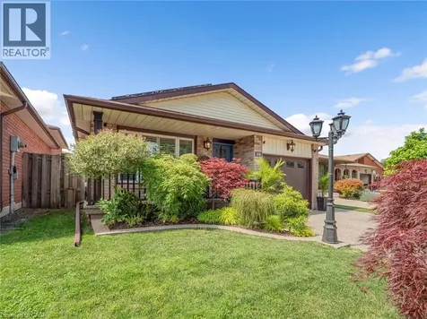 16 Juniper Drive Stoney Creek ON L8E 4C6