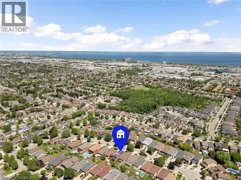 16 Juniper Drive Stoney Creek ON L8E 4C6