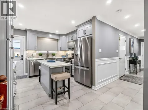 16 Juniper Drive Stoney Creek ON L8E 4C6